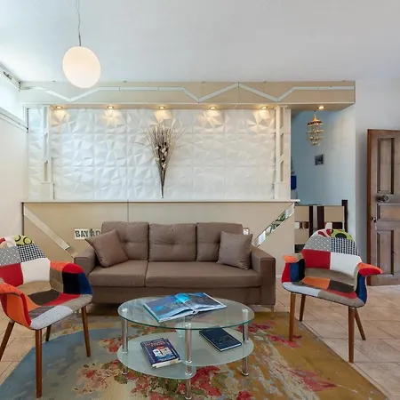 Byron 아르고스톨리온