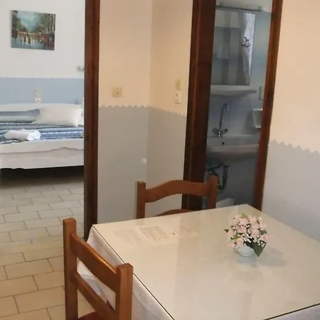 Byron Apartmanhotel 2*