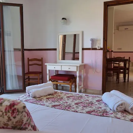 Lägenhetshotell Byron Argostoli (Kefalonia)