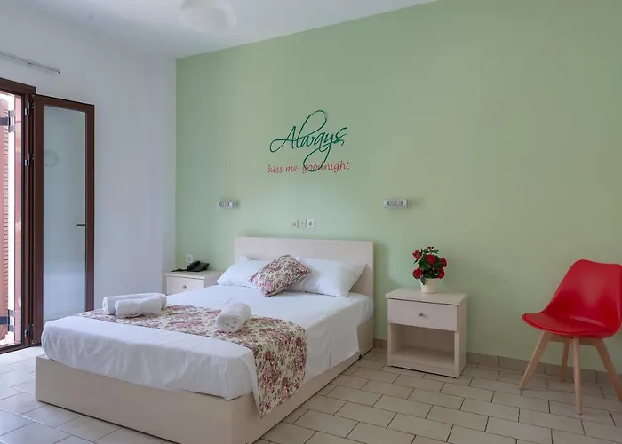 Byron Apartmanhotel 2*