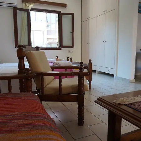 Byron 2* Αργοστόλι